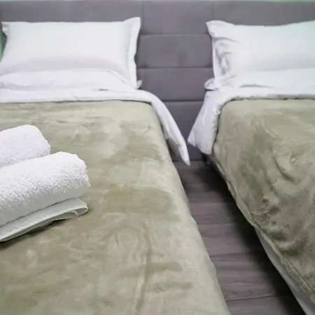 Πανσιόν Arni's