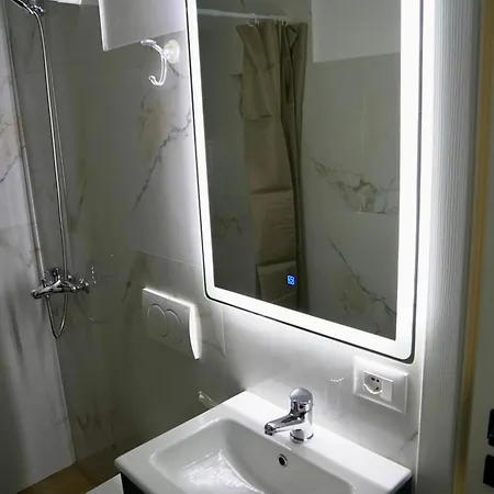 Gasthuis Arni's Tirana